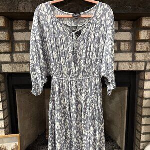 GiGio V-neck dress Small Gray NWT!